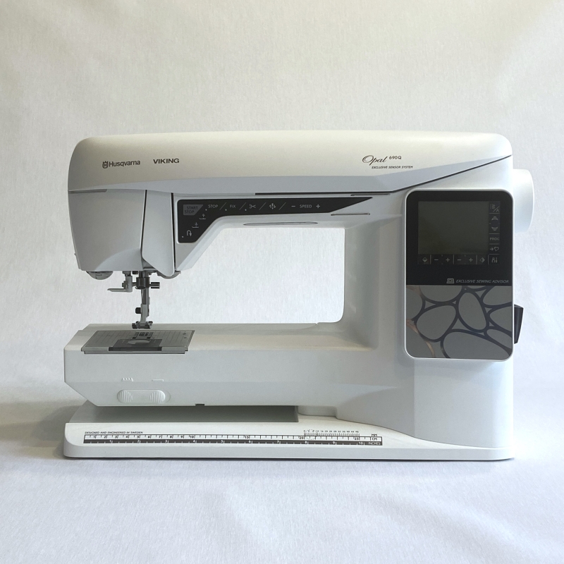 Machine à coudre Opal 690Q Husvarna