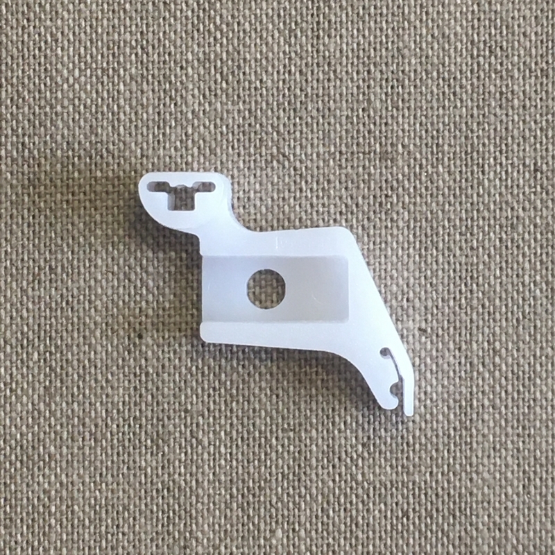 attache pied de biche husqvarna viking