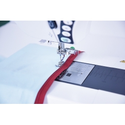 Pied zip invisible et passepoil Janome bride haute