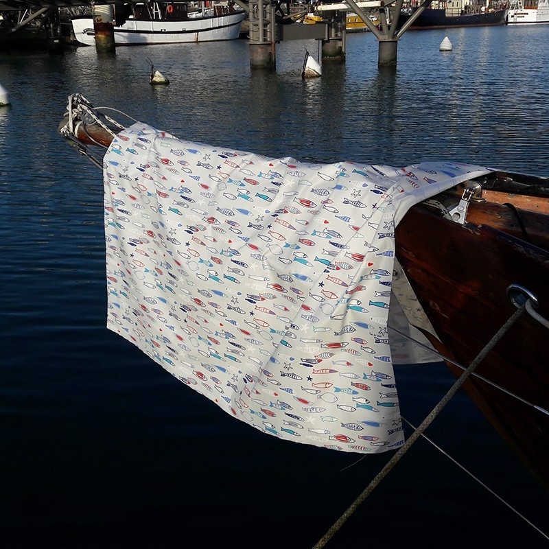 Coupon en coton enduit Poissons bleu rouge