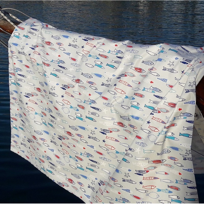Coupon en coton enduit Poissons bleu rouge