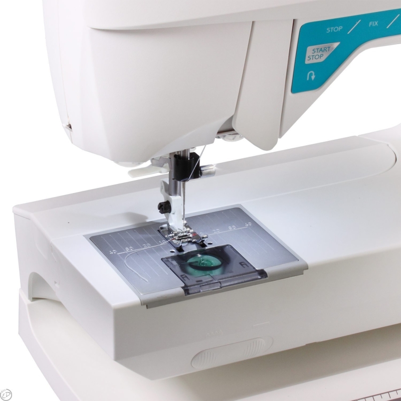 Machine à coudre Husqvarna Opal 650