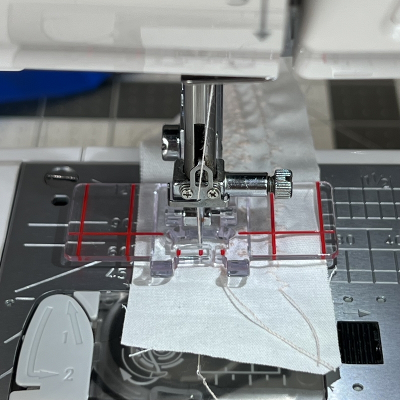 Pied multilignes Janome 9mm