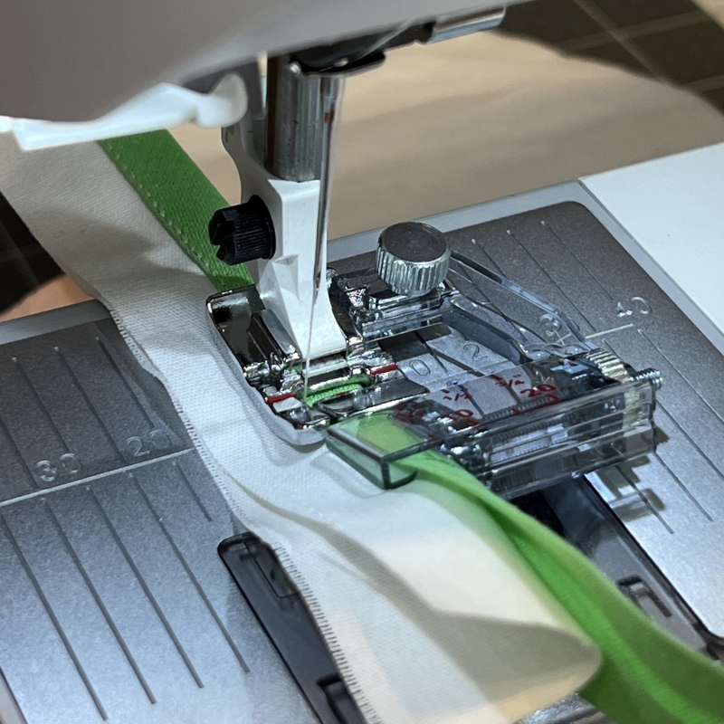 Pied pose biais 5-20mm Husqvarna Viking