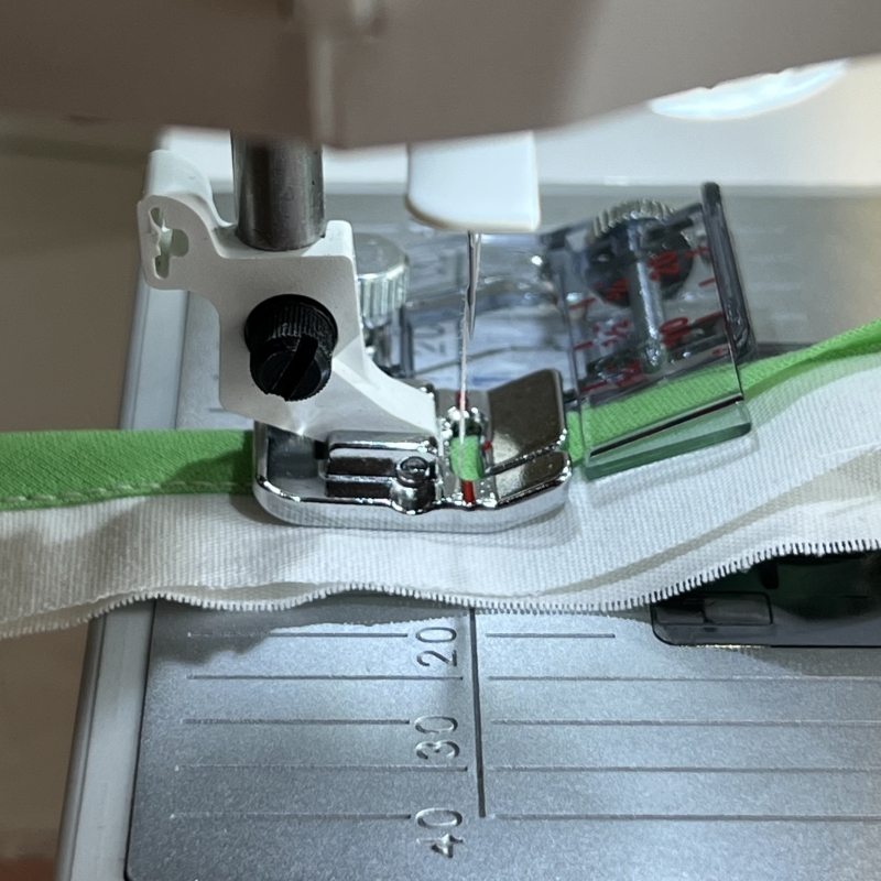 Pied pose biais 5-20mm Husqvarna Viking