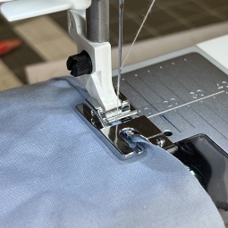 Pied pour ourlet roulé 3 mm Husqvarna Viking