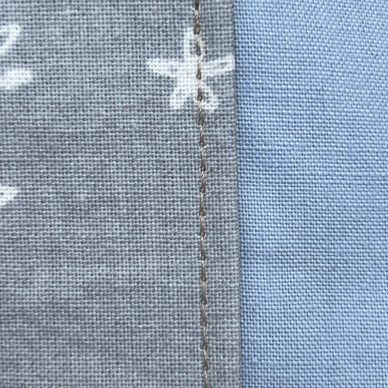 Pied S quilting avec guide dans la couture Janome 9mm