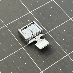 Pied E fermeture éclair Janome 7mm