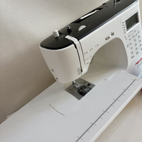 machine à coudre électronique