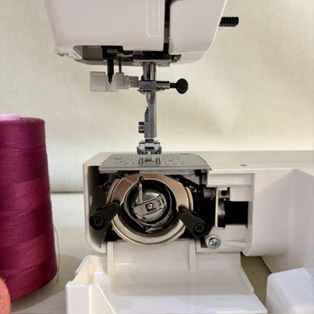 Janome Magenta 43