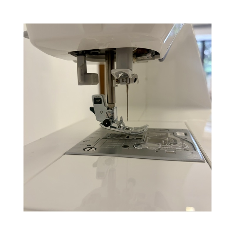 Machine à coudre HZL-G220 Juki