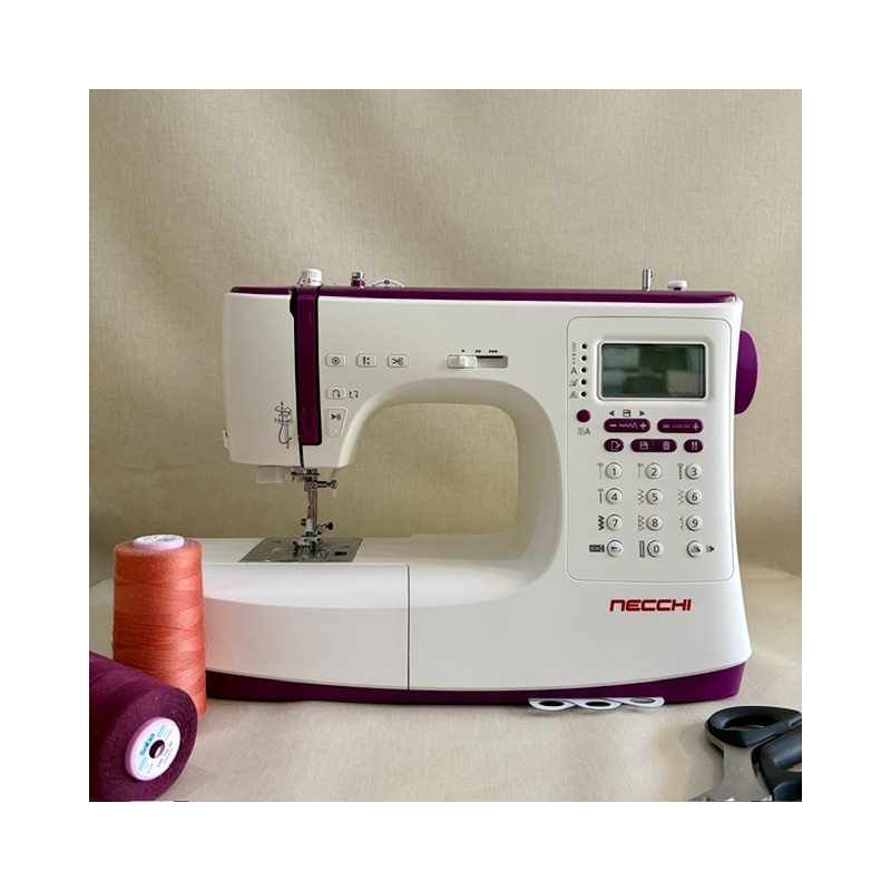 Machine à coudre Necchi NC-204D
