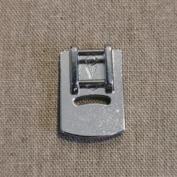 Pied V Janome fronceur 9mm