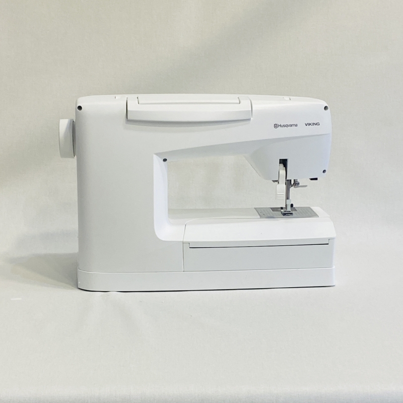 Machine à coudre Husqvarna Opal 650